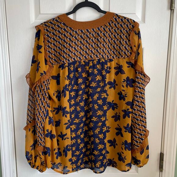 Cabi Golden Eye Harmony Blouse Top Sz M Ruffle Long Sleeves Neck Tie Boho #3953 - Picture 4 of 11